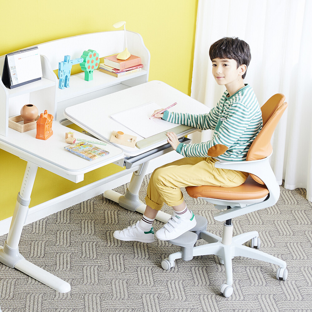 듀오백 래빗 초등학생 어린이 의자(발받침+스탑캐스터)
